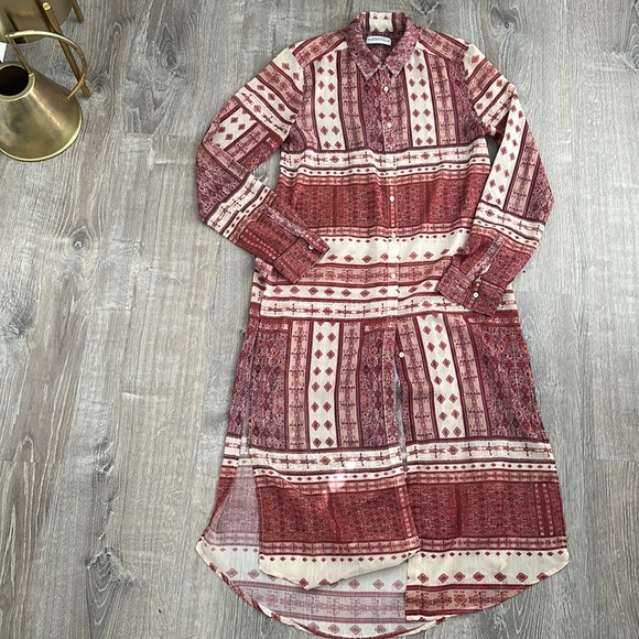 Zara Tops - Zara Side Slit Sheer Button Down Shirt